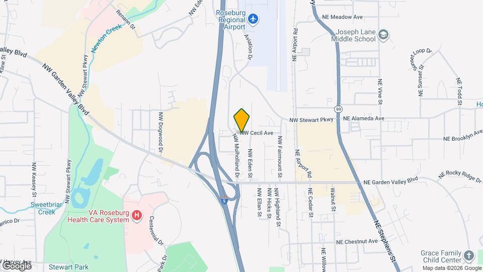 463 NW Cecil Ave Map and Location Details