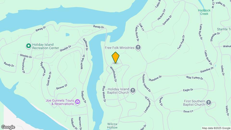2 Green Meadow Ln Map and Location Details