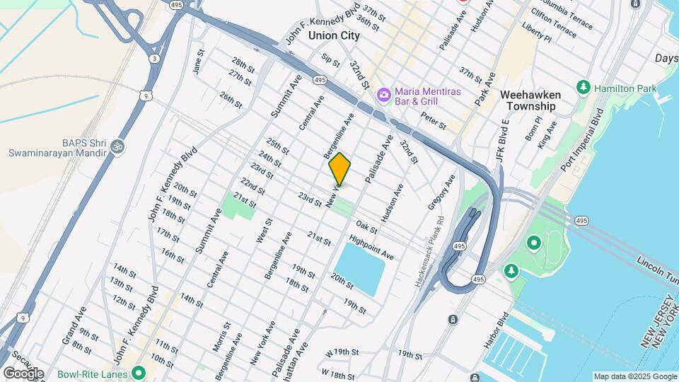 324-326 24th St Map and Location Details