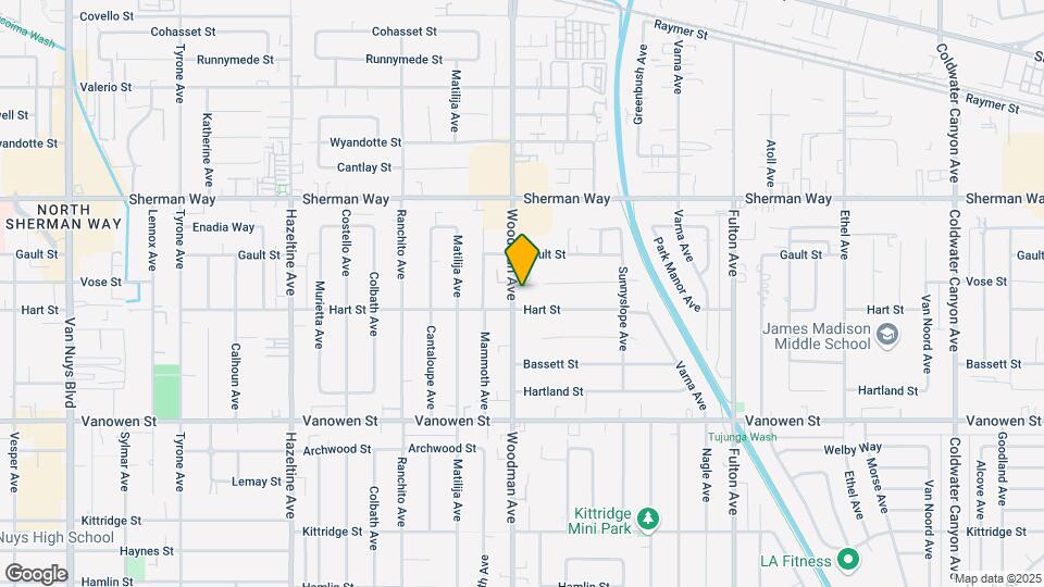 7020 Woodman Ave Map and Location Details