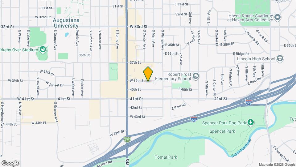 213 W 39th St Map and Location Details