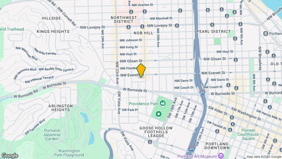 2131 NW Davis St Mapa y Detalles de la Ubicación