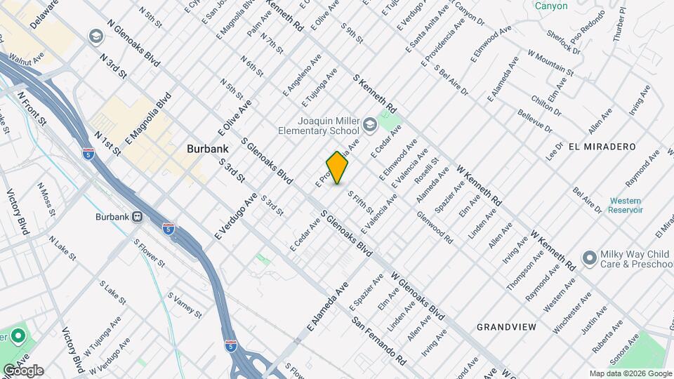 429 E Cedar Ave Mapa y Detalles de la Ubicación