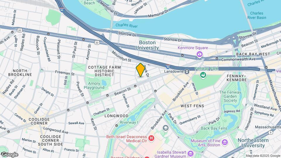 916 Beacon St, Unit 3 Map and Location Details