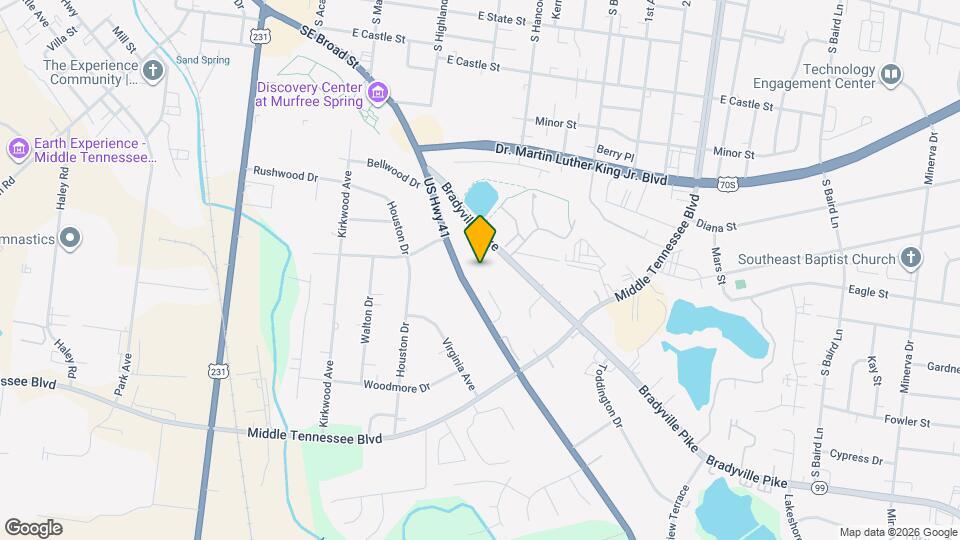 923 SE Broad St Map and Location Details