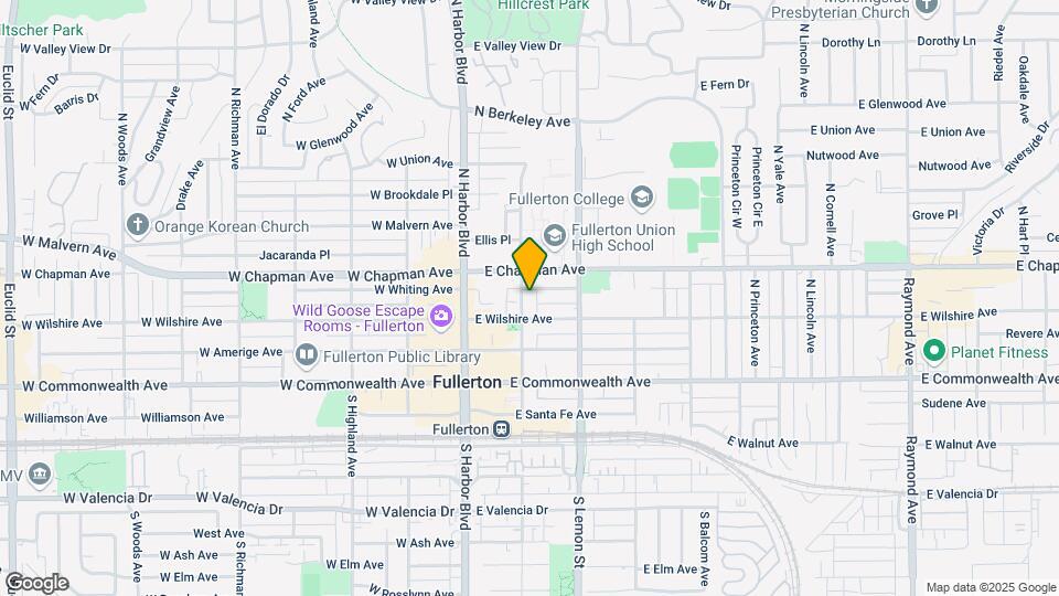 320 N Pomona Ave Mapa y Detalles de la Ubicación
