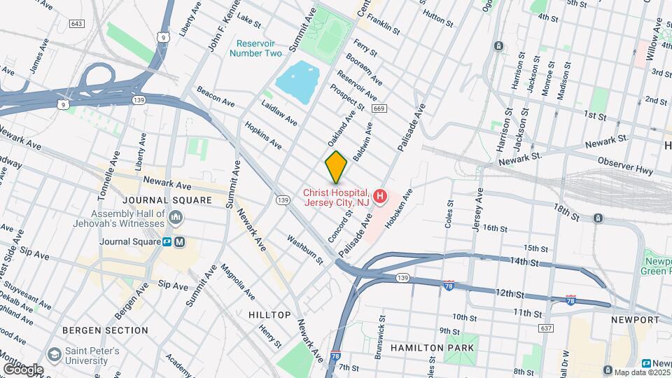 Gyalsten Apartments Mapa y Detalles de la Ubicación