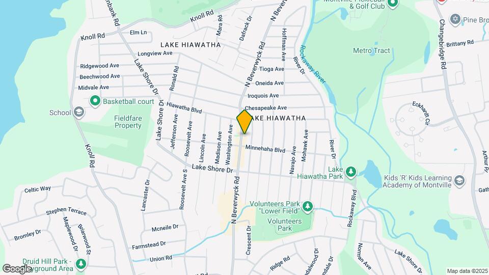 Metro Apartment Rentals Network and Nearby Lake Hiawatha Apartments For