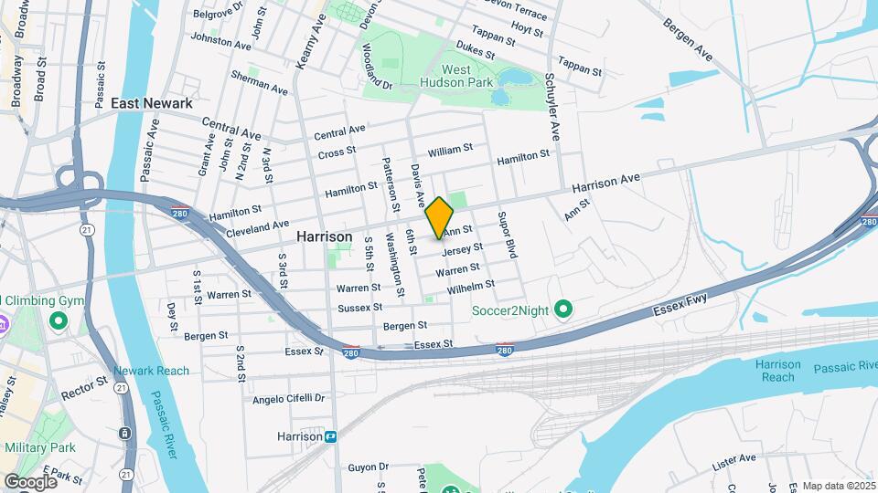 111 7th St, Unit 2F Map and Location Details