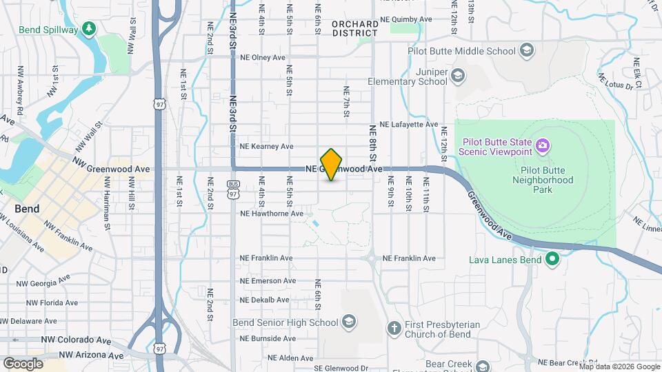 636 NE Irving Ave Mapa y Detalles de la Ubicación