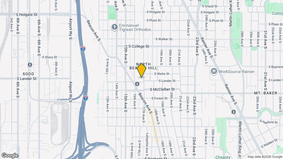 Plaza Roberto Maestas Map and Location Details