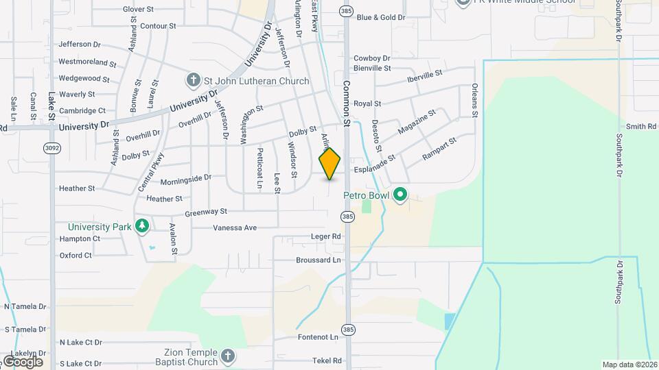 205 Oakwood Dr Map and Location Details