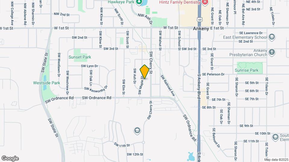 525 SW Maple St Map and Location Details