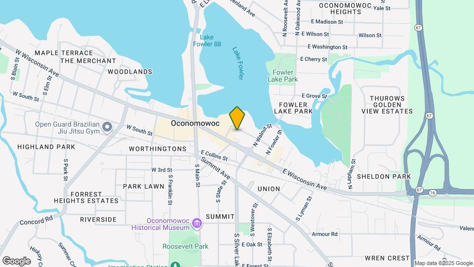 215 E Pleasant St Map and Location Details