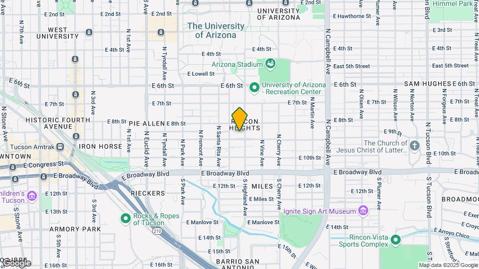 1335 E 9th St Map and Location Details