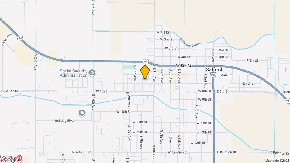 818 W 7th St Map and Location Details