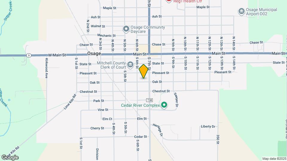 621 Oak St Map and Location Details