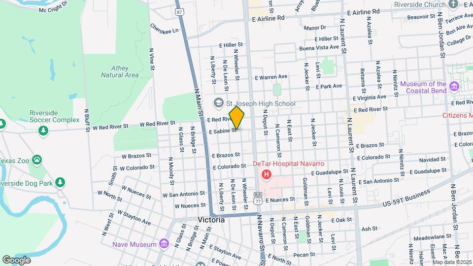 305 E Sabine St Map and Location Details