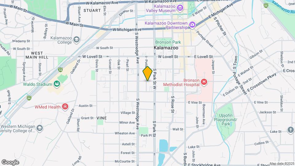 423 W Walnut St Mapa y Detalles de la Ubicación