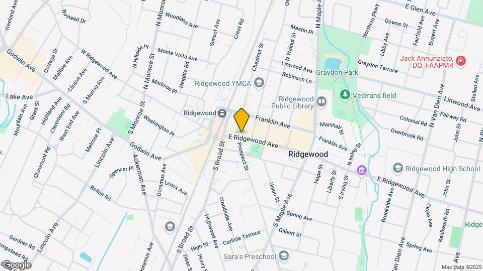 43 Ridgewood Blvd E Map and Location Details