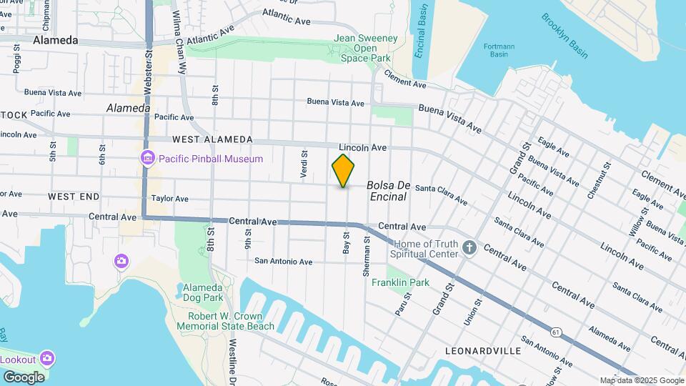 1455 Bay St Map and Location Details