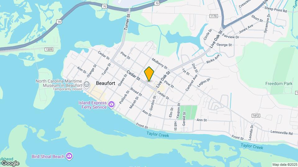 805 Cedar St Map and Location Details