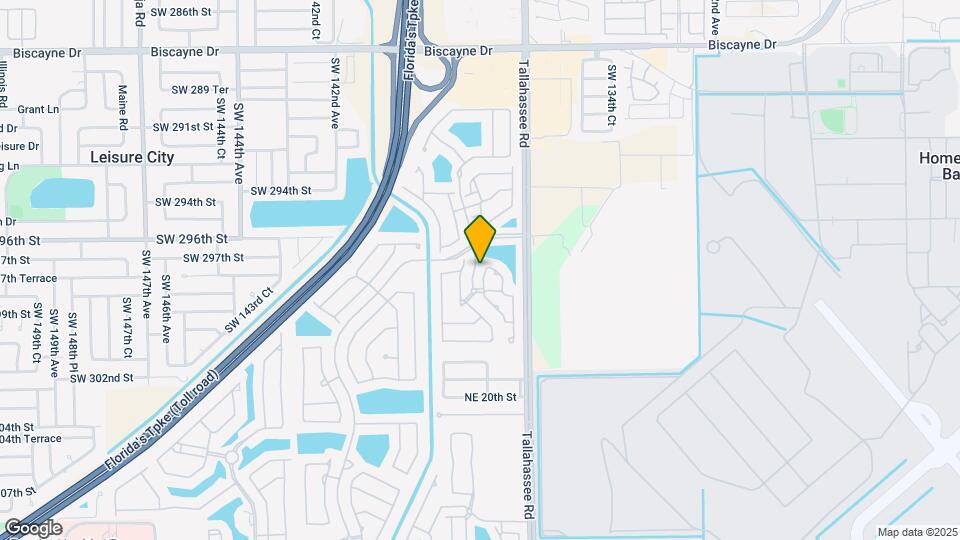2318 NE 42nd Cir Map and Location Details