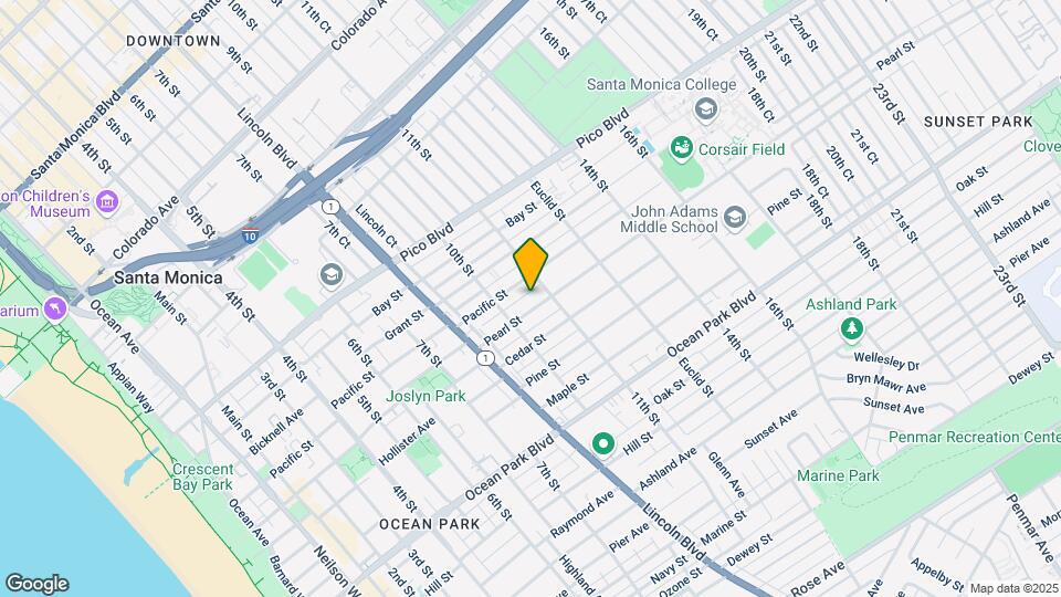 1033 Pearl St Map and Location Details