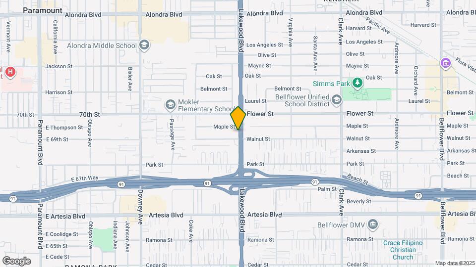 16811 Lakewood Blvd Mapa y Detalles de la Ubicación