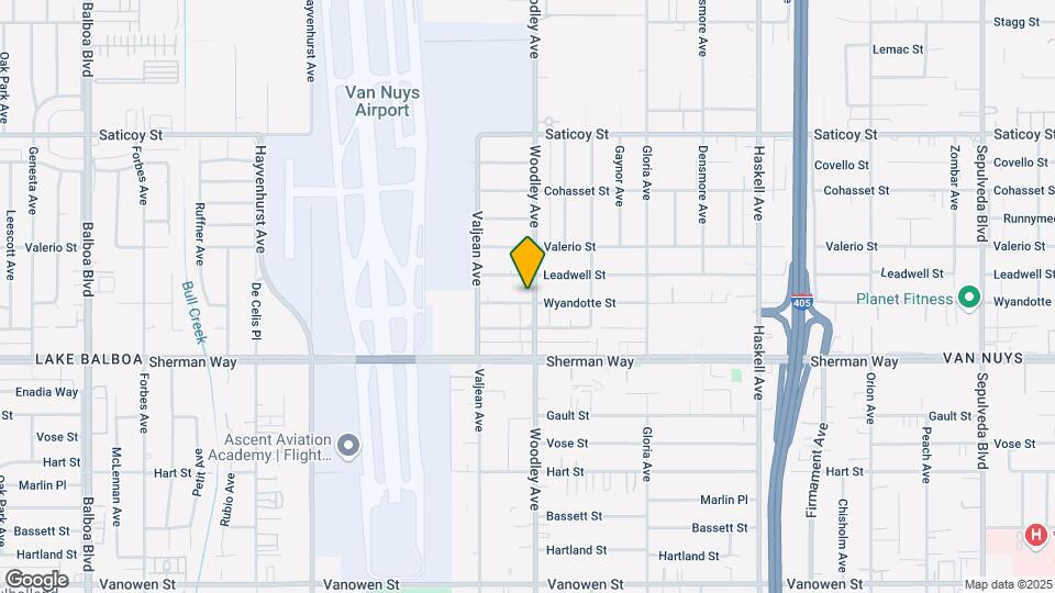 7303 Woodley Ave Map and Location Details