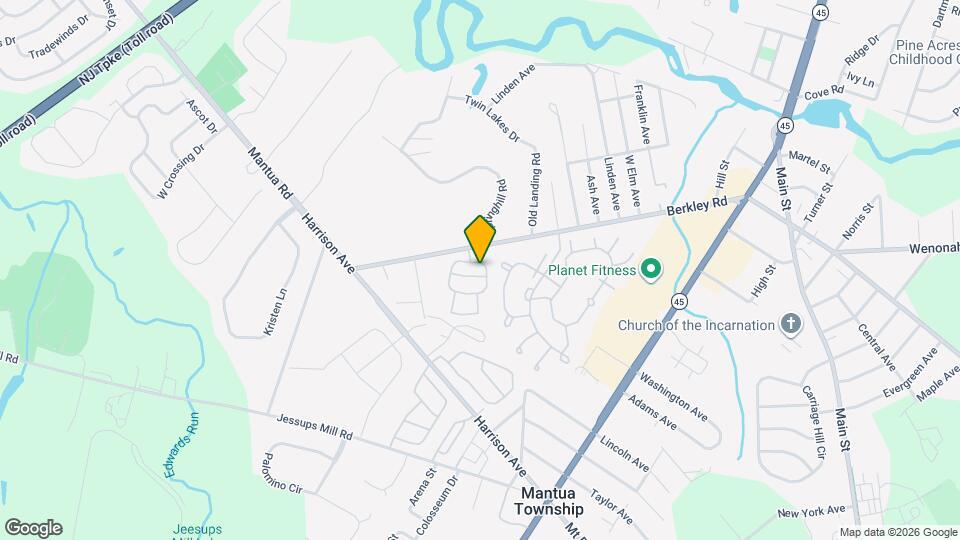 305 Red Bud Ln Map and Location Details