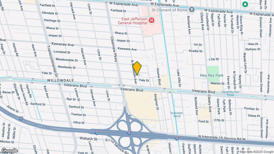 3407 N Woodlawn Ave Map and Location Details
