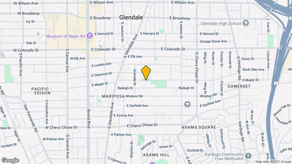 634 E Maple St Map and Location Details