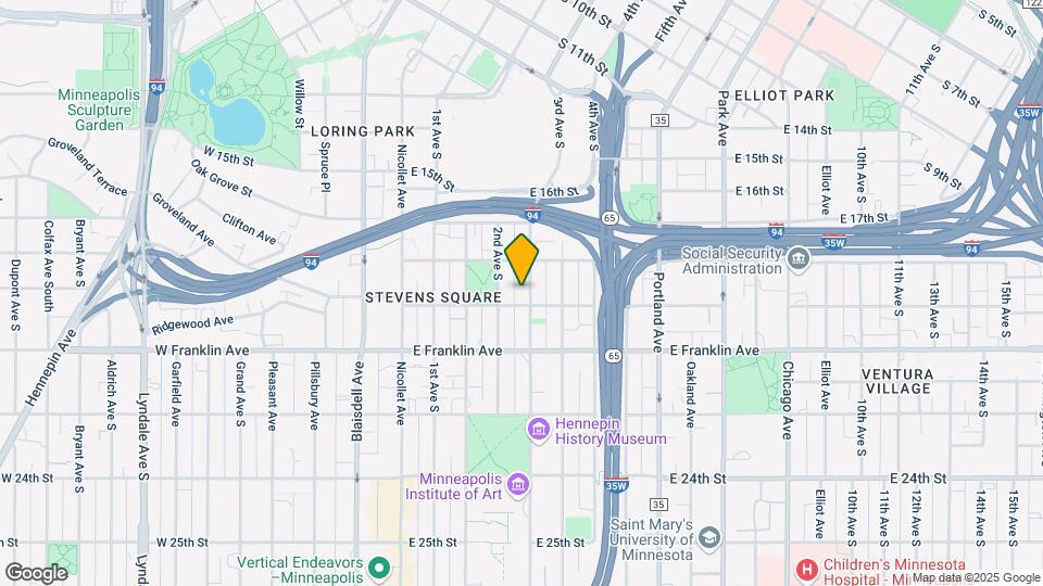 214 E 19th St Map and Location Details