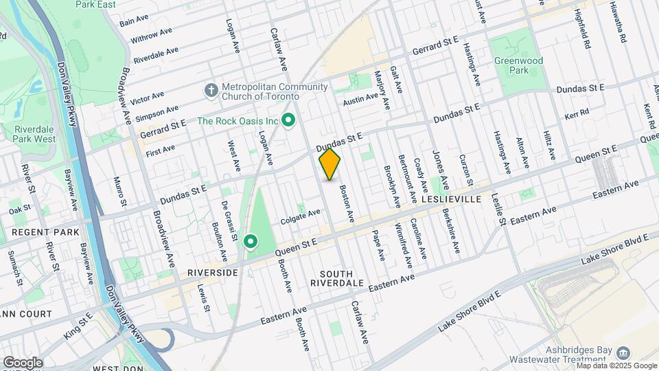 233-233 Carlaw Ave Map and Location Details