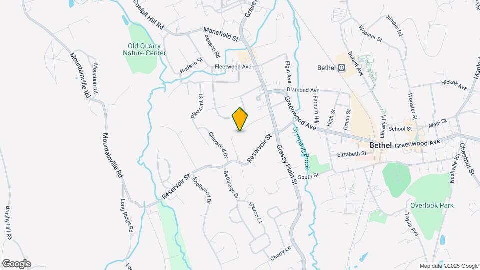 32 Drummers Ln Rentals in Bethel, CT