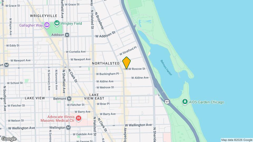 551 W Roscoe St, Unit 310 Map and Location Details