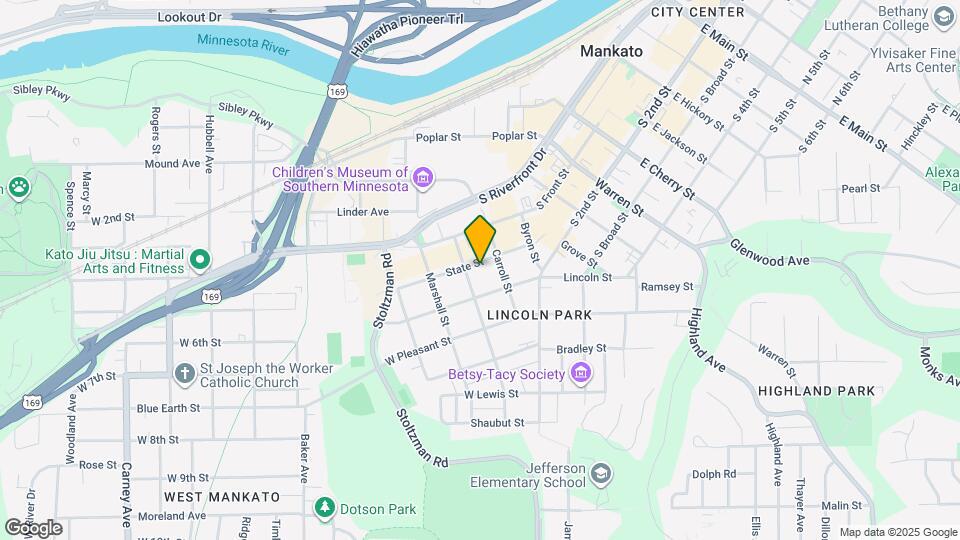 221 State St, Unit 1 Map and Location Details