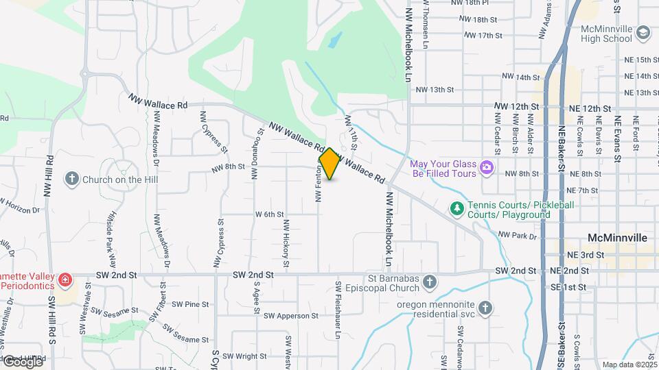 698 NW Fenton St Map and Location Details