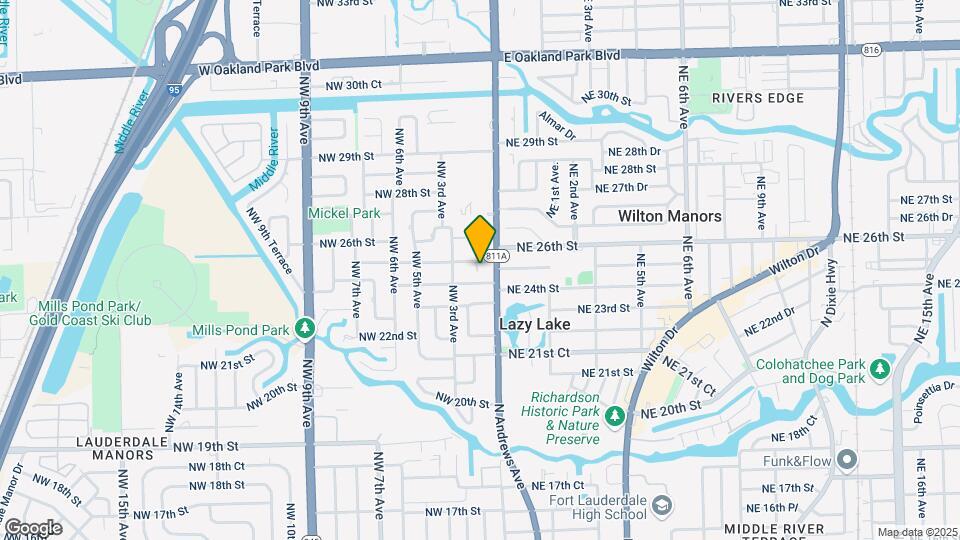 114 NW 25th St Map and Location Details