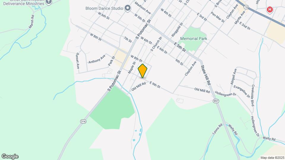 24 E 9th St Map and Location Details