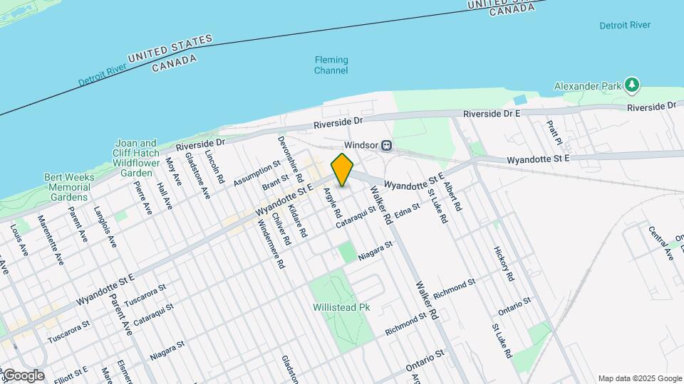 2175 Wyandotte St E Map and Location Details