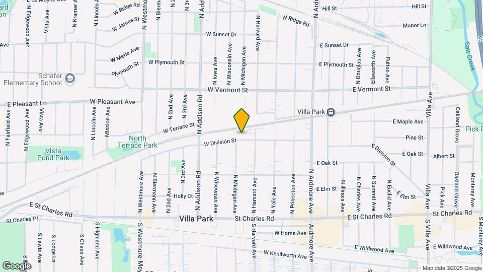 230 W Division St Mapa y Detalles de la Ubicación