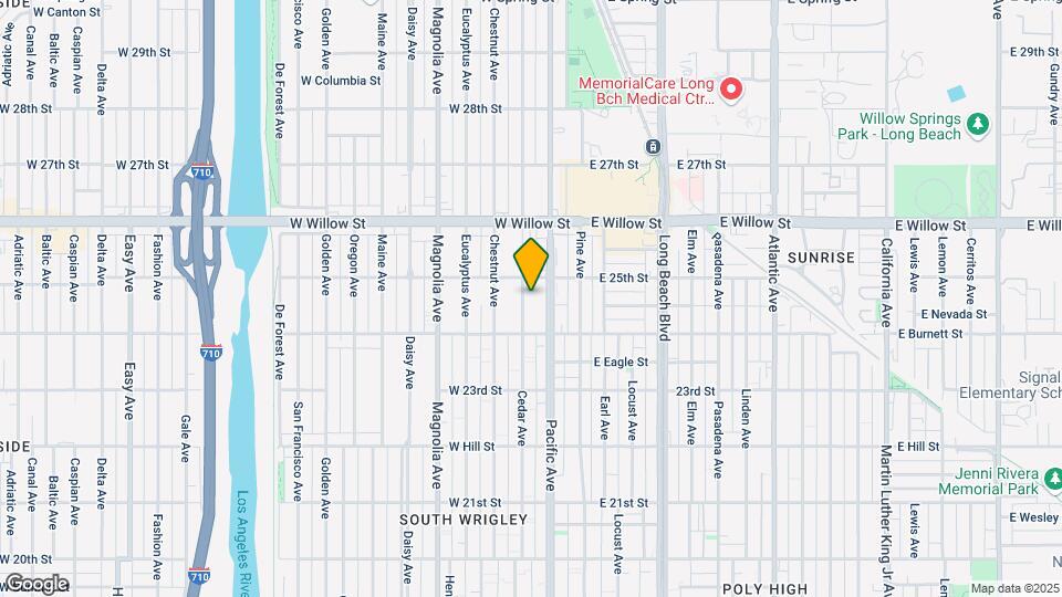 2450-2460 Cedar Ave Mapa y Detalles de la Ubicación