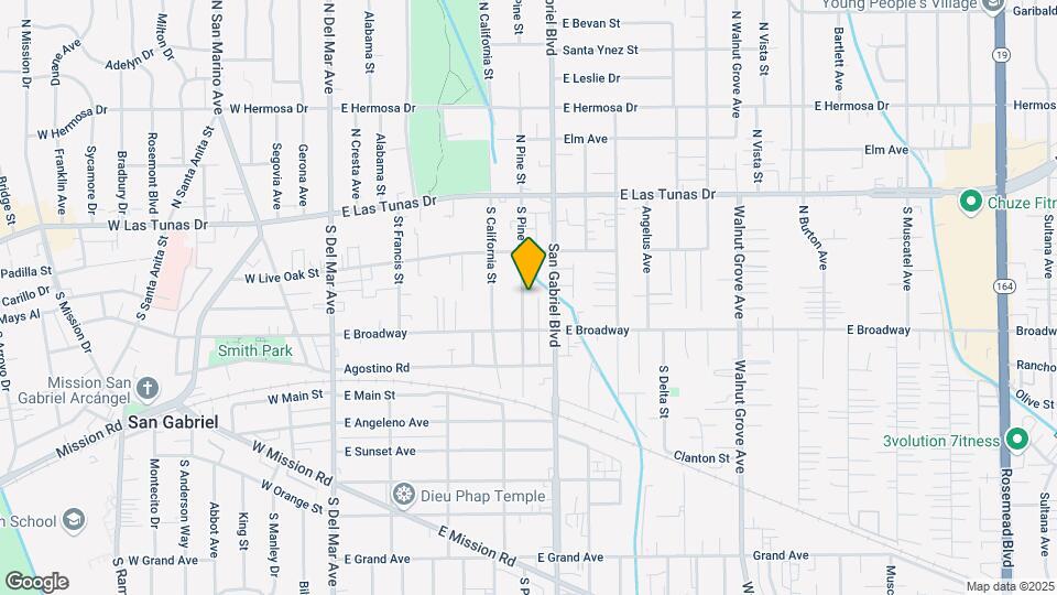 240 S Pine St Map and Location Details