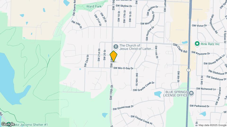1824 SW Pinecreek Ct Map and Location Details