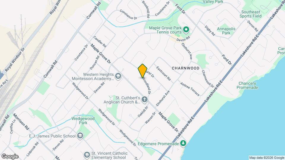 284 Woodland Dr Map and Location Details