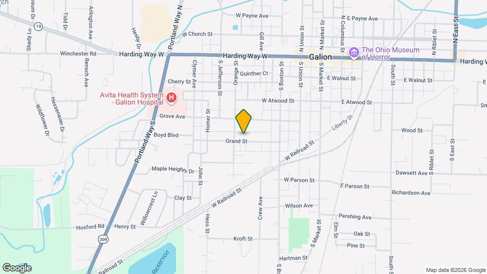 490 Grand St Map and Location Details