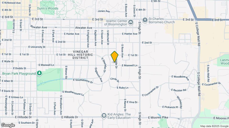 1521 E Maxwell Ln Map and Location Details