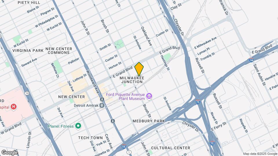 446-452 E Milwaukee St Mapa y Detalles de la Ubicación